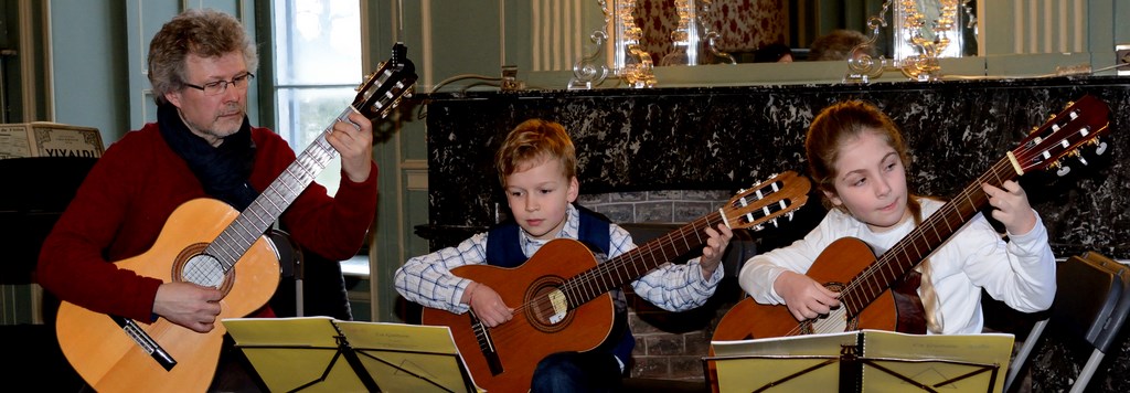 Guitare classique.  Concert au château de Waroux