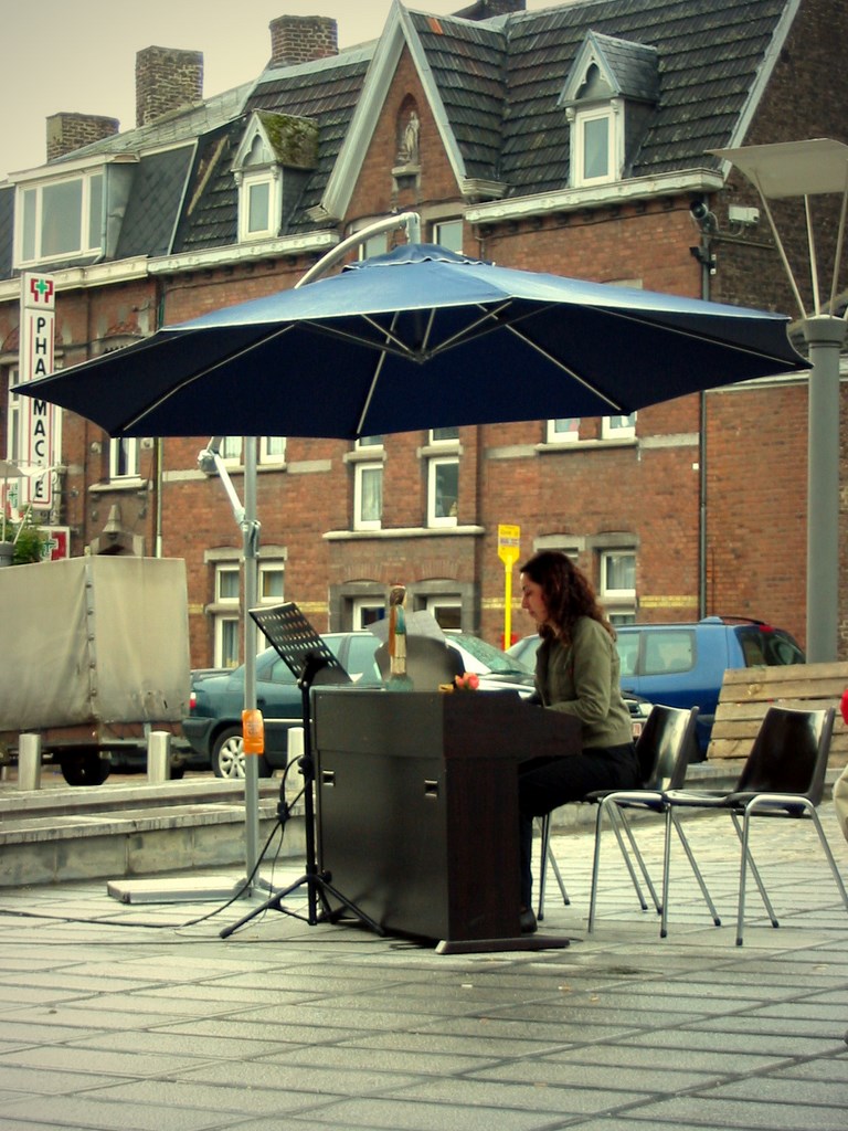 Fête de la musique à Ans.  2004.